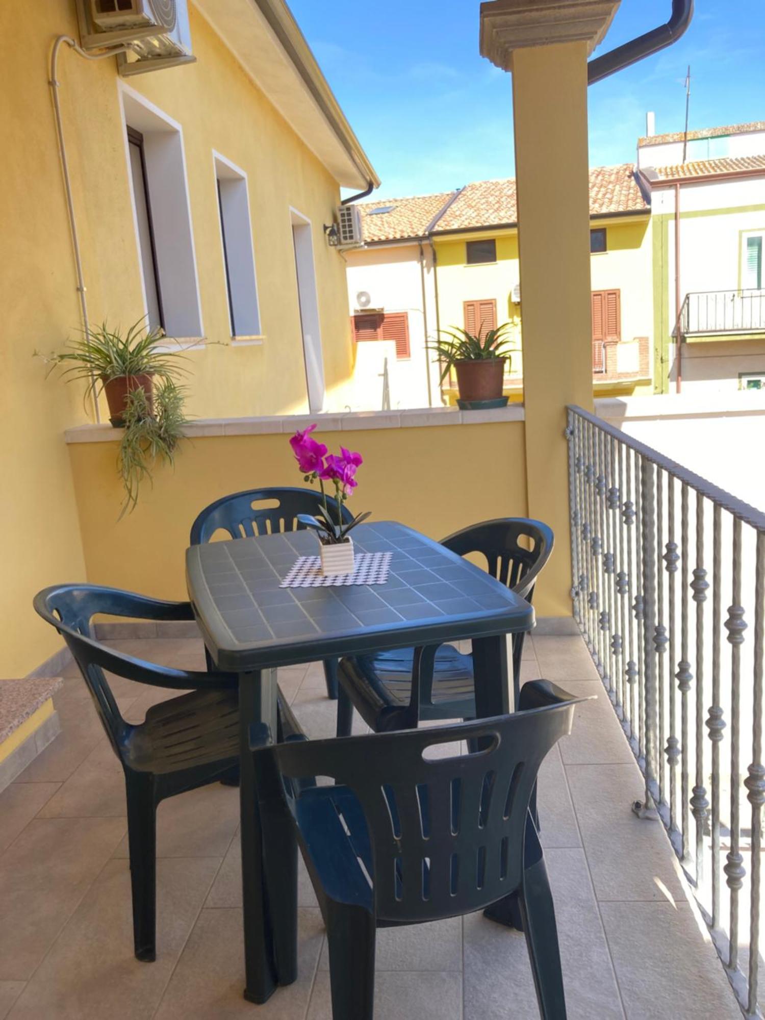 Casa Vacanze Il Giardino Villamassargia Exterior foto